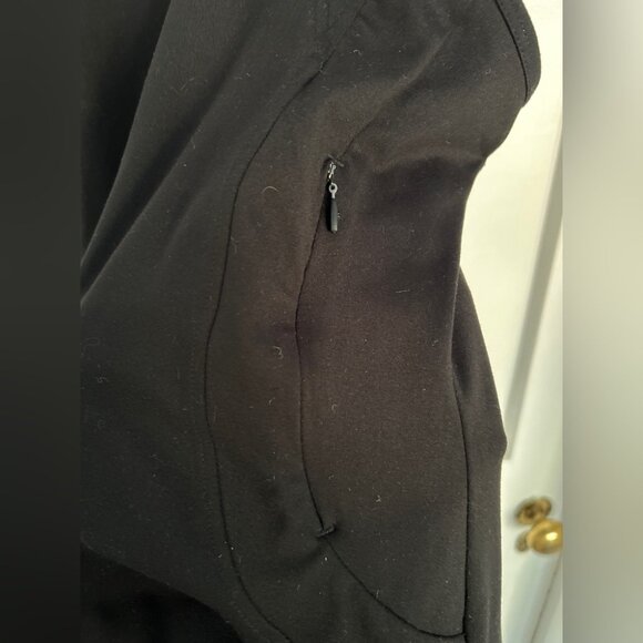 Women’s Black Kyodan Double Lined Vest in Size Medium - Picture 6 of 8